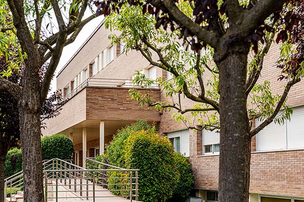 acces-adaptat-residencialasolana-banyoles